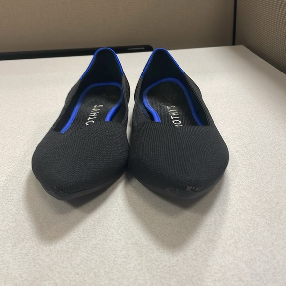 🤩Rothy’s The Point🤩 - Picture 2 of 8